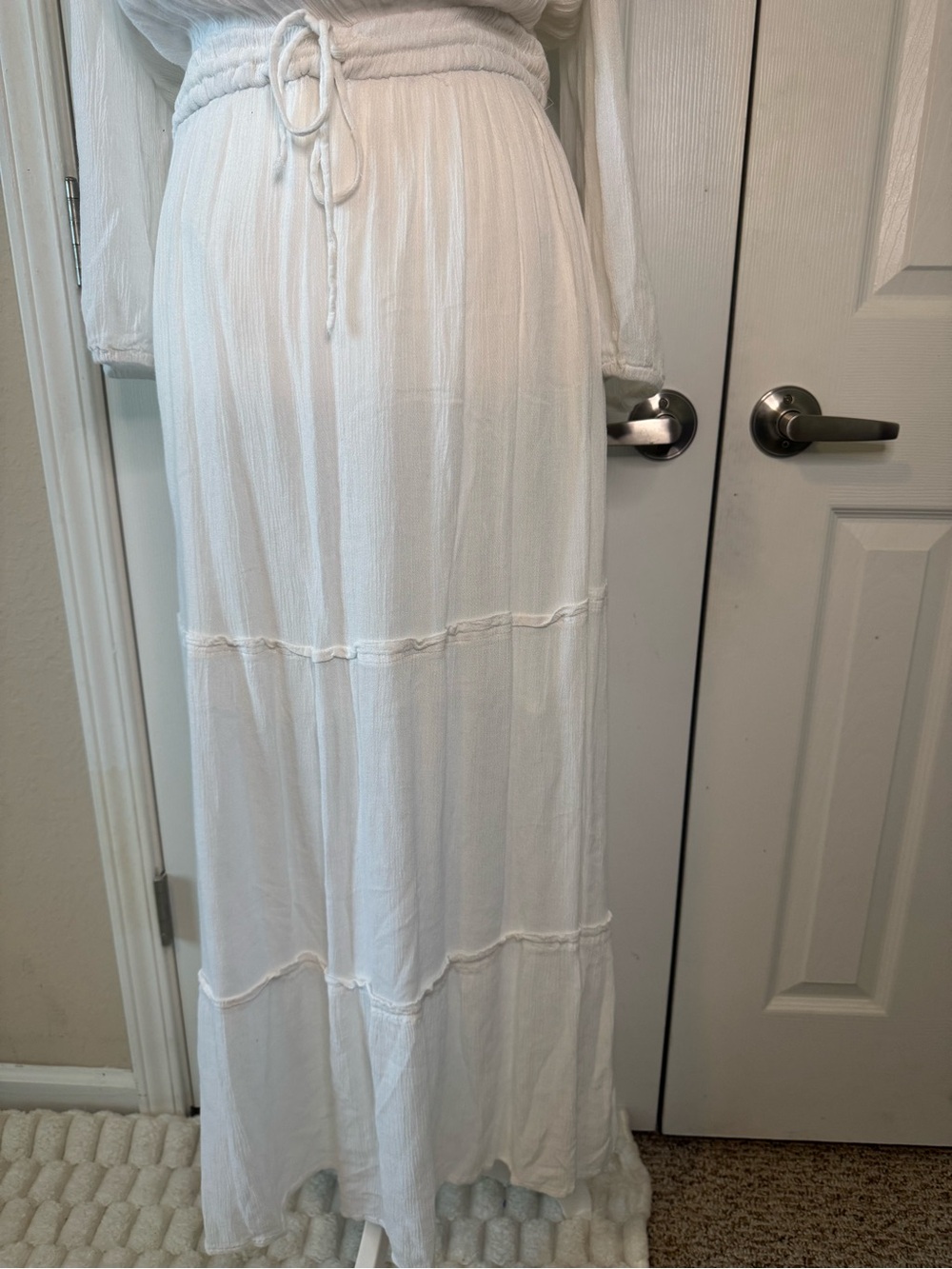 J.Gee Embroidered Floral Bohemian Maxi Dress Size Medium Off Shoulder - Picture 5 of 9